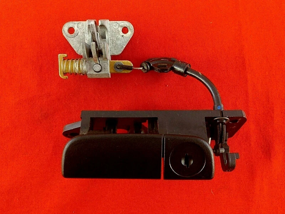 Cadillac Deville 2001-2005 guantera pestillo compartimento bloqueo manija palanca negro Foto 2 de 4