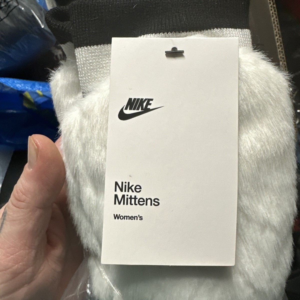 小物 Vintage Nike mittens Nike Women's Warm Faux Fur Mittens Size M/L White/Black