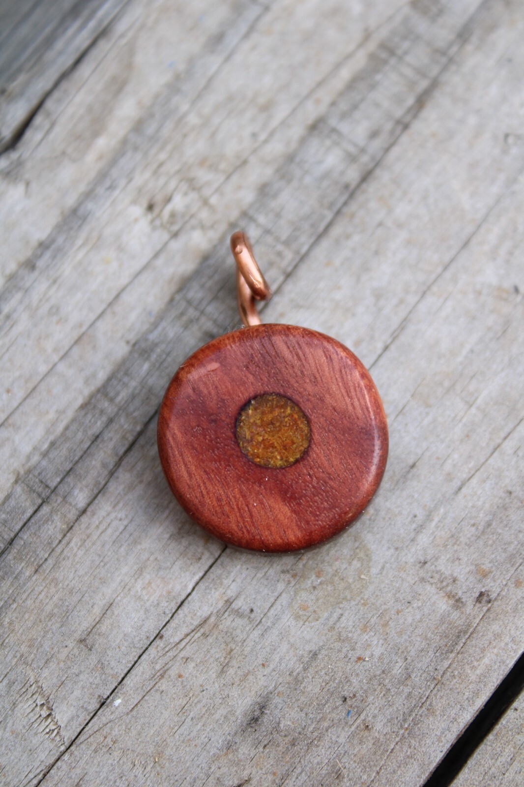 Pendentif LUCKY en bois véritable fait main, bijou éco-responsable KOALA SHOP