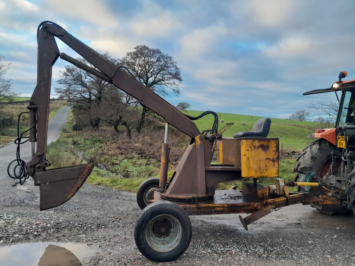 Digger for deals tractor