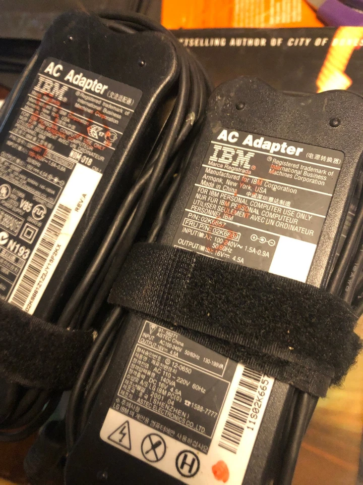 Cargador IBM 16V 4.5A para ThinkPads más antiguos- Foto 2 de 2