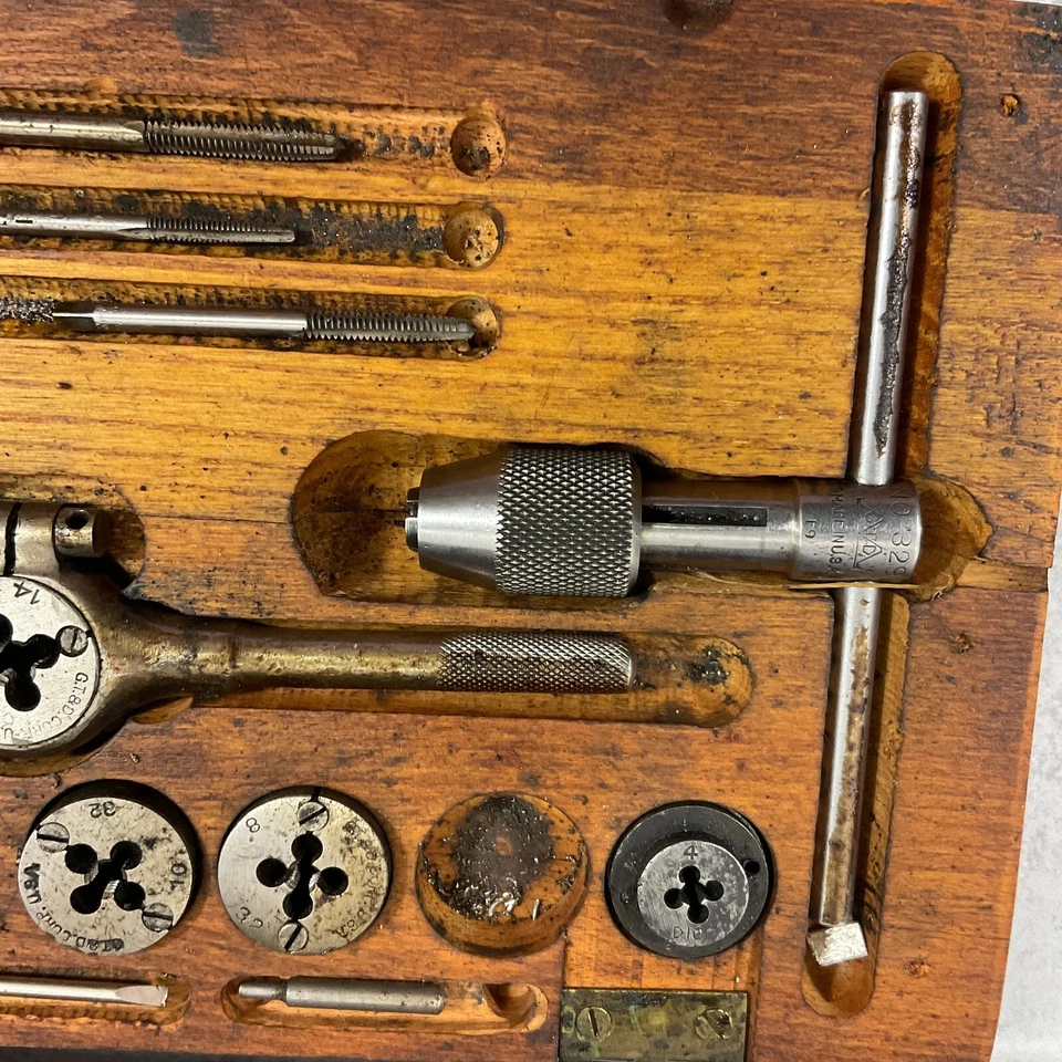 Vintage GTD Small Tap + Die Set w/ wood box - Image 3 of 4