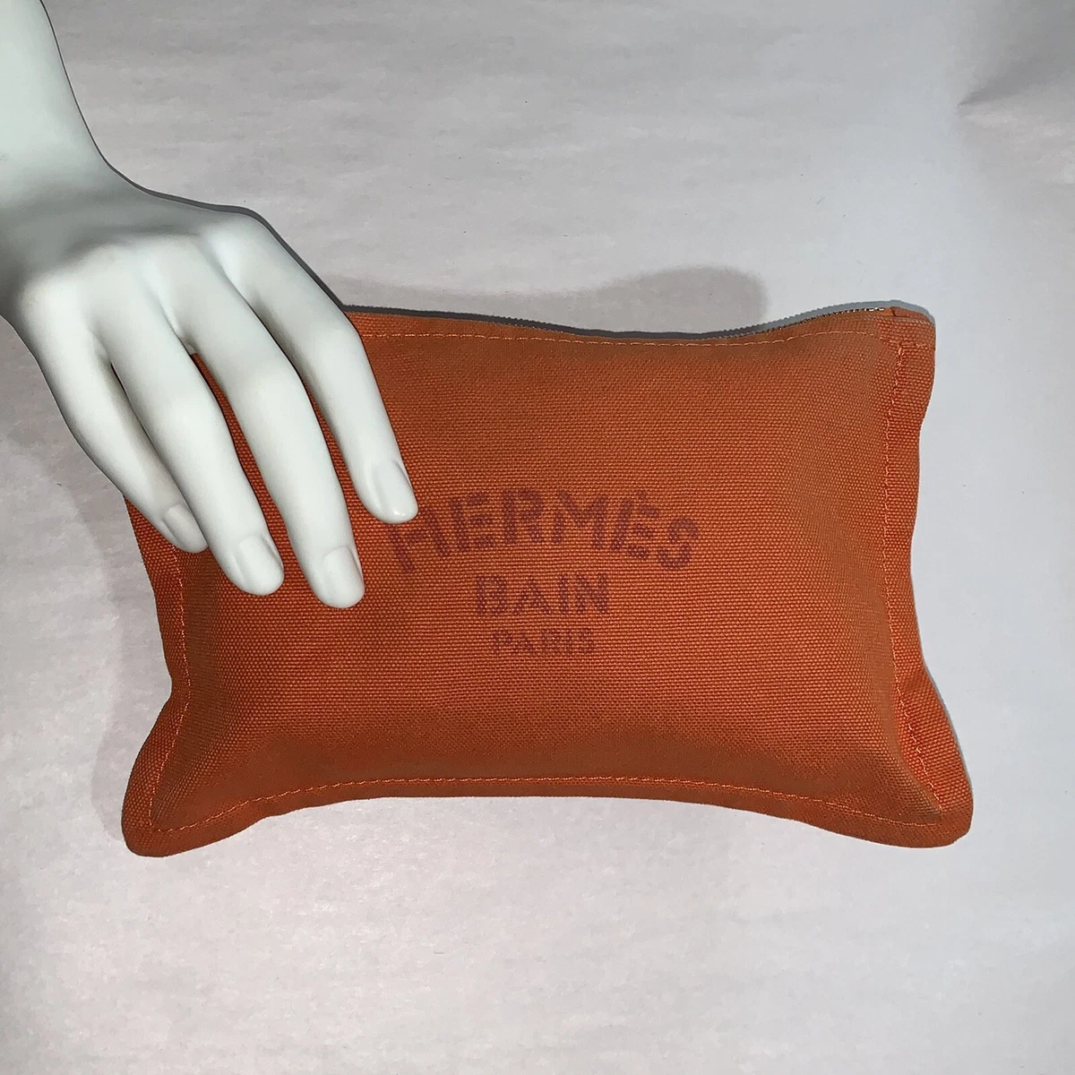 hermes bain pouch