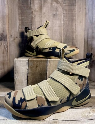 lebron soldier camo shoes