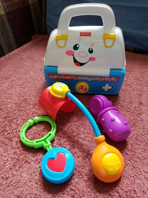 fisher price laugh and learn medical kit