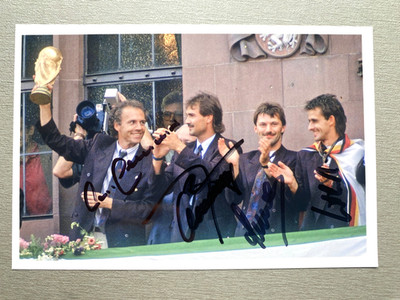 World Champion 1990 ''Beckenbauer'' (4x signed) DFB signed photo 10x15 autograph