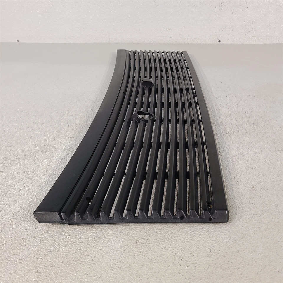 Cubierta de moldura de ventilación de capó limpiaparabrisas 87-93 Ford Mustang GT AA7392 Foto 3 de 4