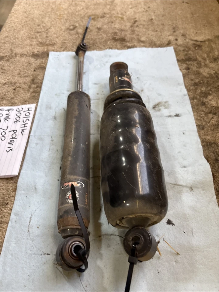 2006 Polaris RMK 700 rear skid shocks suspension 401 - Image 4 of 4