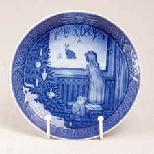 Vintage Royal Copenhagen 1982 Plate "Waiting For Christmas" First Quality