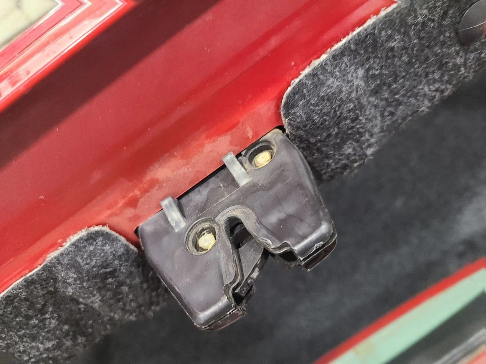 07-16 CHEVROLET IMPALA Trunk Hatch Tailgate VIN W 4th Digit Limited Red Foto 4 de 4