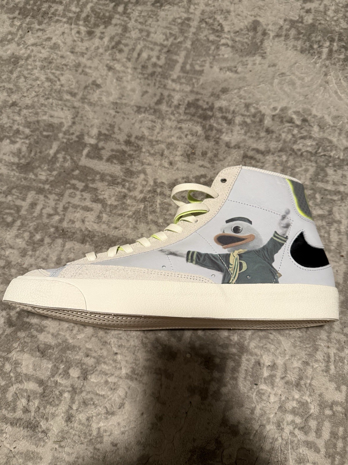 Nike Blazer Mid 77 UO PE  Oregon Ducks Shoes Rare Size 13 image 2