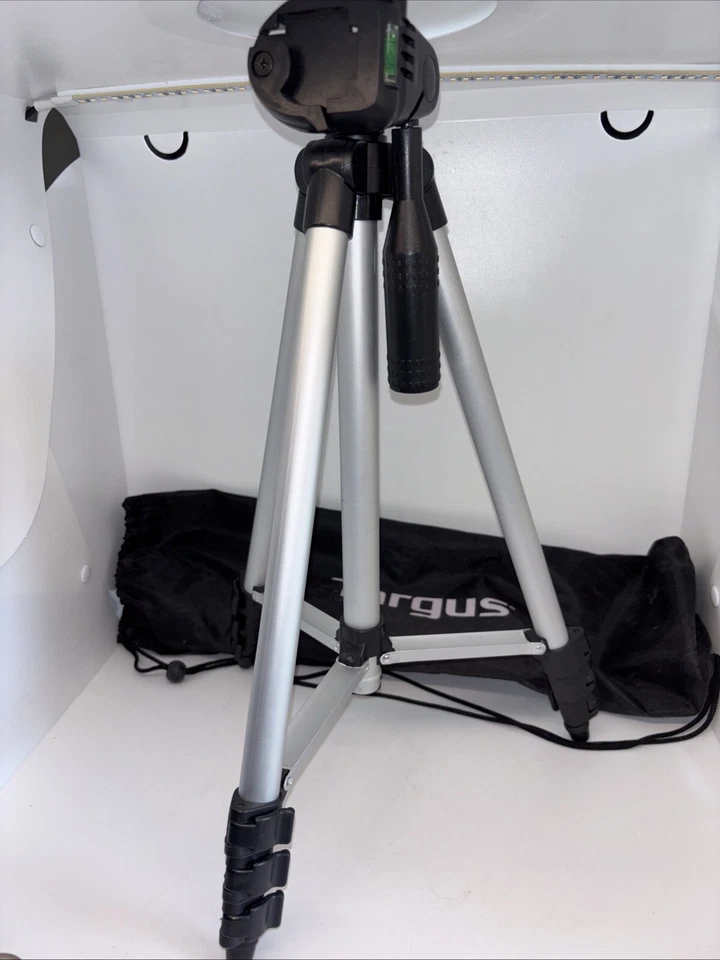 Targus Camera Tripod TG-5060TR Lightweight Built in Level Quick Connect - Image 3 of 4