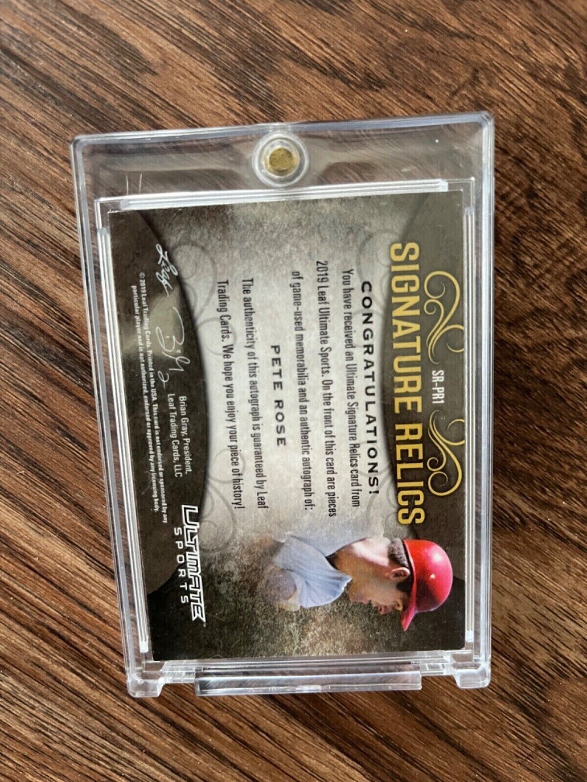 2019 Leaf Ultimate Sports Ultimate Signature Relics Purple SRPR1