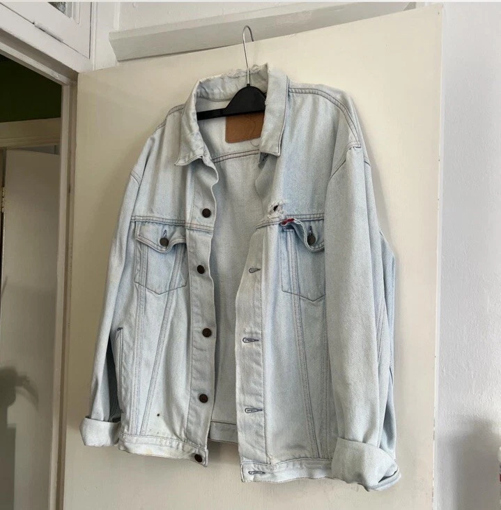 Vintage levis denim jacket in white wash denim