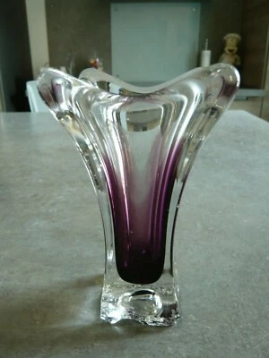 PETIT VASE EN CRISTAL COLORE - Hauteur 16,5 cm - Diamètre fond 5,5 cm - Photo 1/4