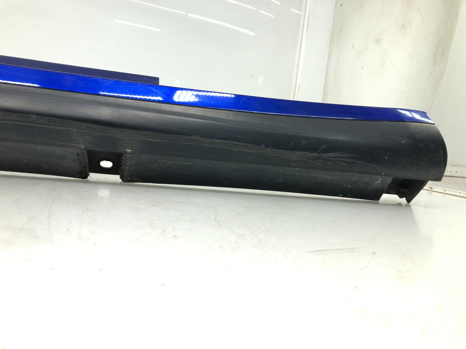 2014-2020 MASERATI GHIBLI SQ4 RIGHT PASSENGER SIDE SKIRT ROCKER PANEL OEM.
