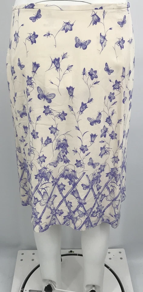 NUEVO CON ETIQUETAS Escada 100% seda marfil falda azul floral y mariposa hasta la rodilla falda talla 38 Foto 3 de 4