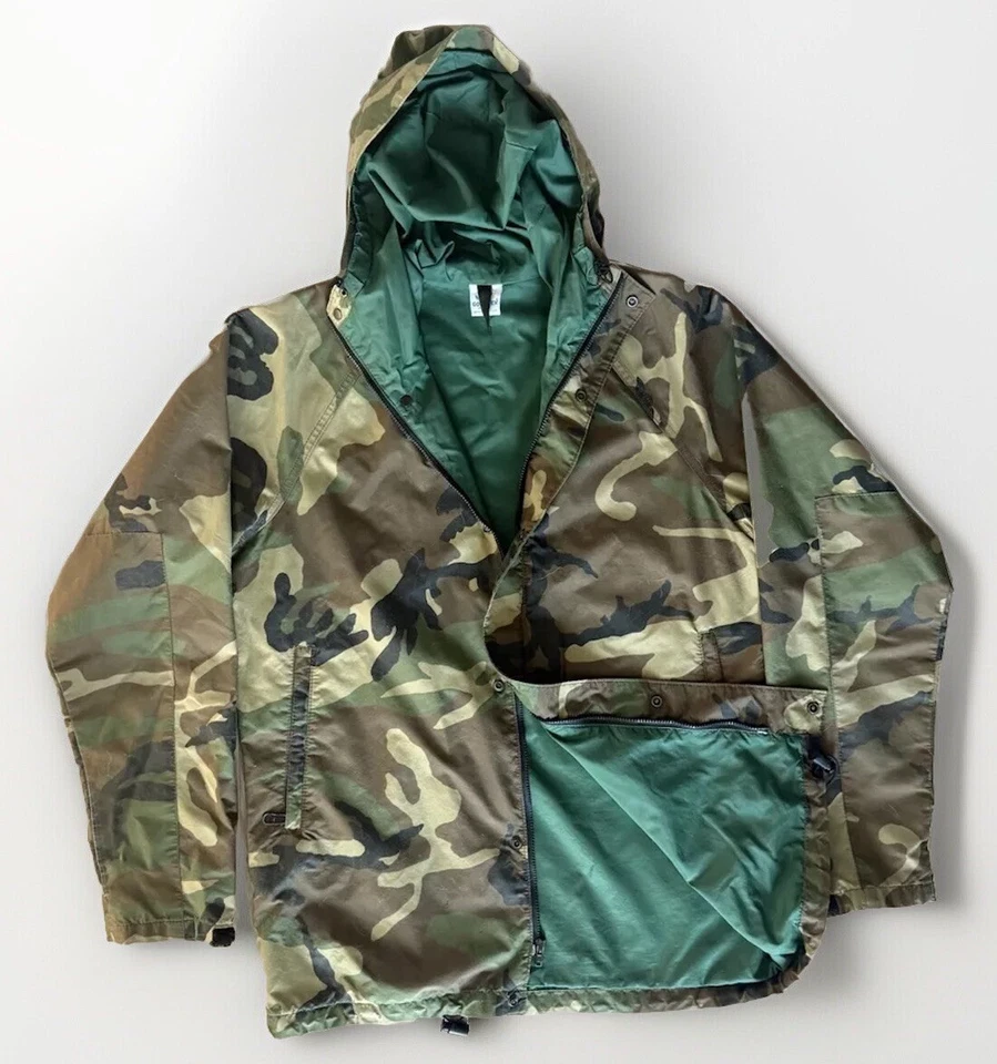 🥶The North Face Military Issue Woodland Camouflage Mountain Jacket Made In 🇺🇸 - Image 2 of 4