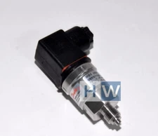 1pc NEW Danfoss MBS3000 0-40bar Pressure Transmitter Sensor 060G1105