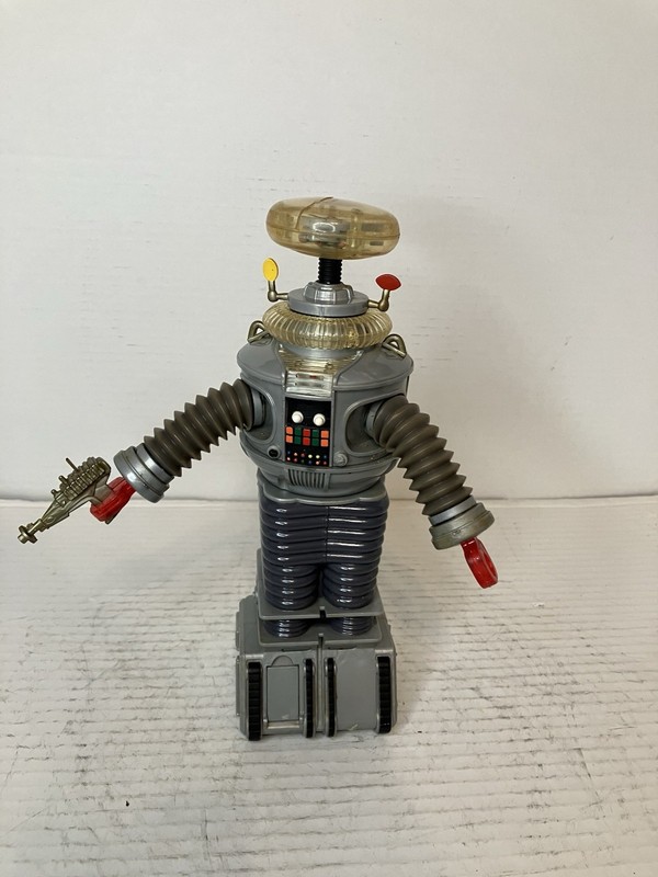 1997  Trendmasters Lost In Space Robot With Gun