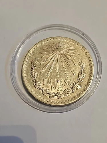 1922 Mexico Un Peso Silver — photo from the most recent tracked eBay sale