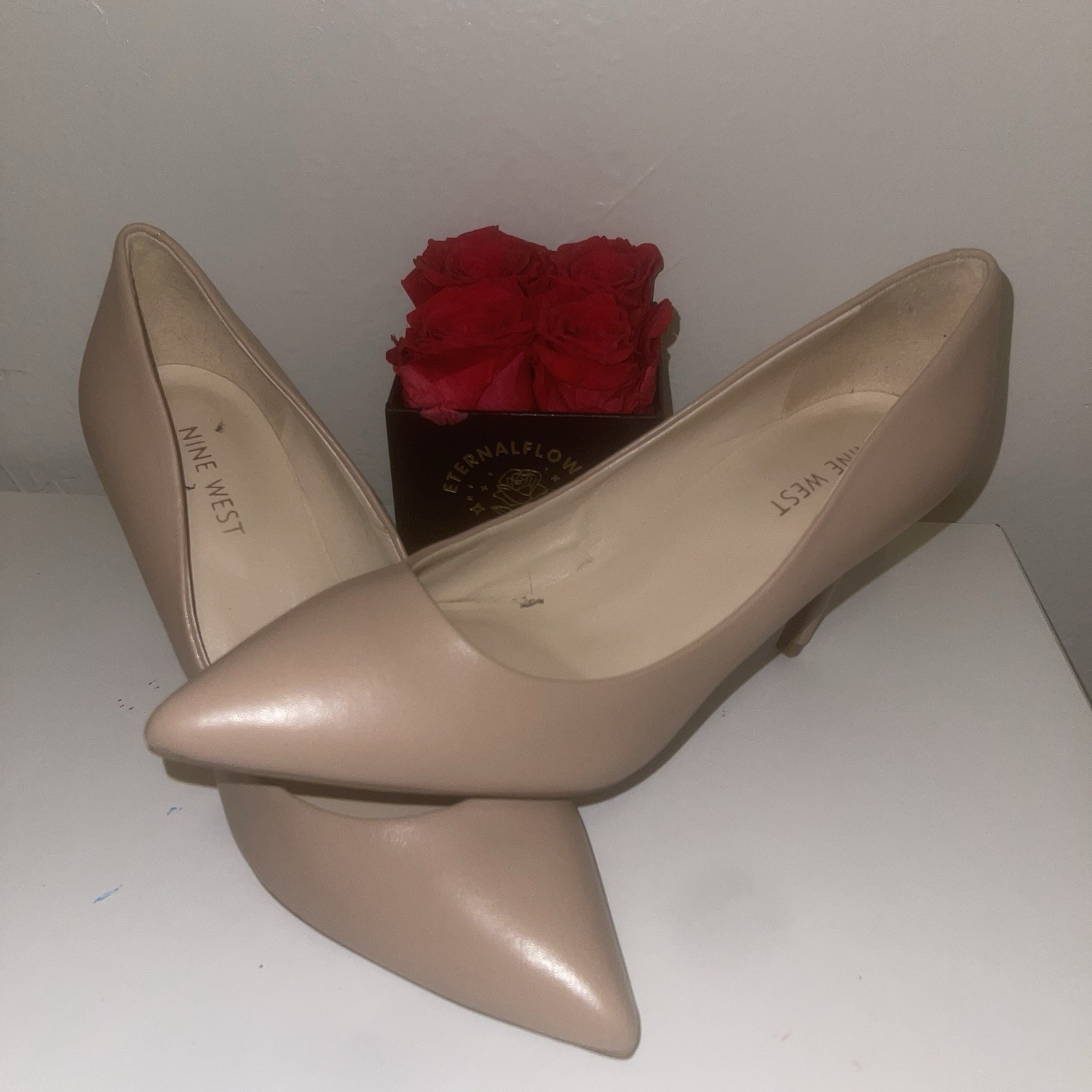 Nine West Women’s Nude Heels Size 8