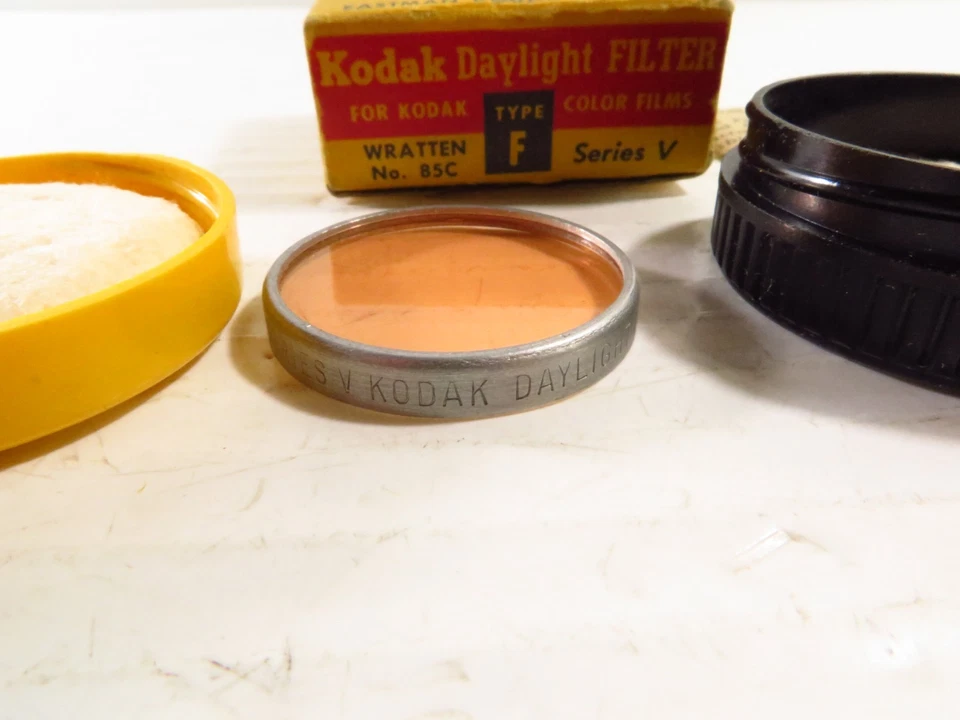 Vintage Kodak Daylight Filter - Series V (5) - Type F - #85C - w/ Box and Case - Image 2 of 3