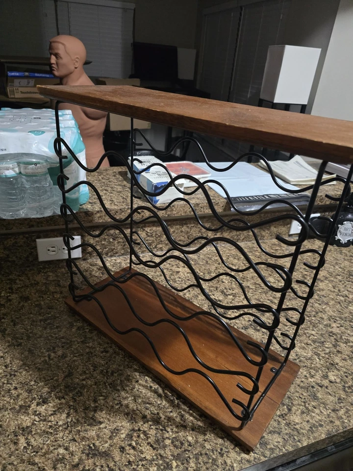 Encimera de 15 botellas de vino de madera y acero vintage bonita hermosa Foto 4 de 4