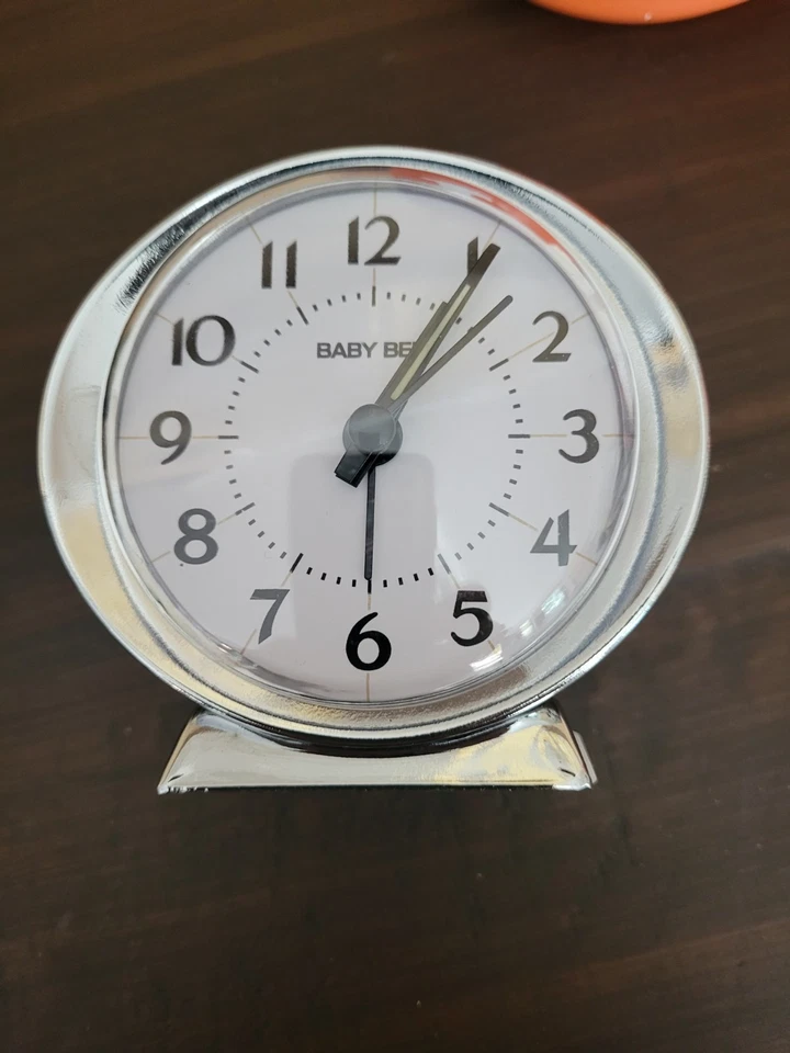 Westclox Baby Ben Reloj Despertador Clásico Diseño Retro Alarma Fuerte Portátil Usado en Excelente Condición Foto 4 de 4