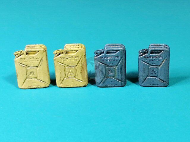 Eureka XXL 1/35 German 20 Liter Jerrycans WWII Fuel Canisters (4 pieces) E-047