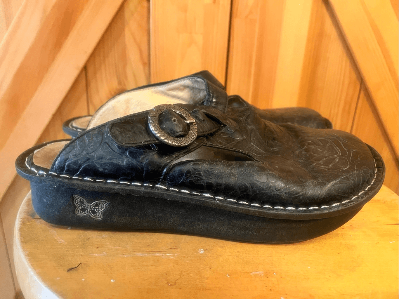 ALEGRIA Classic Clog Shoe  Floral Black Leather Mary Janes SlipOn Sz 37 US 7-7.5