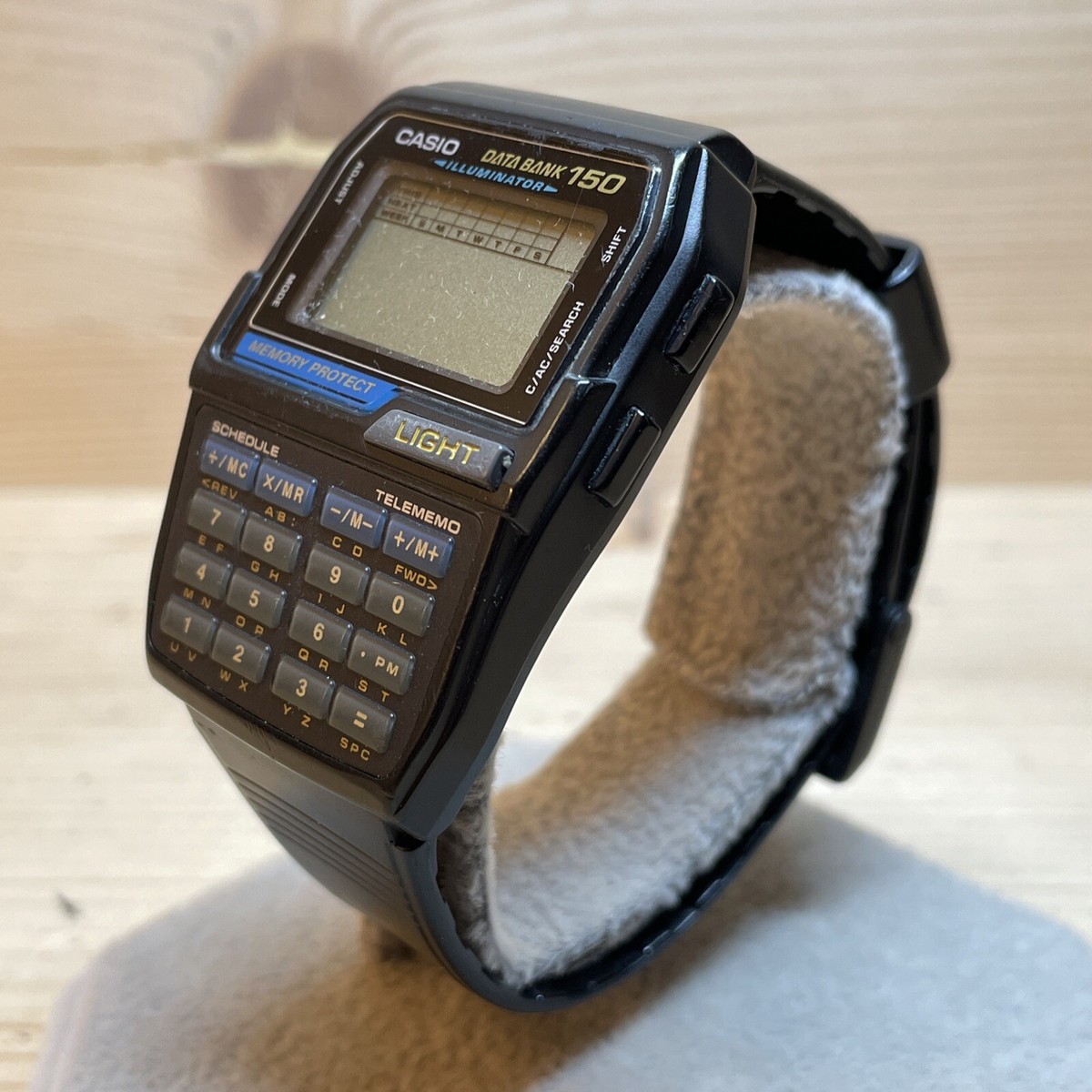 Casio DBC-150 Telememo 150 Data Bank Digital Calculator Watch