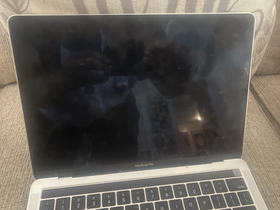 MacBook Pro 13,3 pulgadas (dispuesto a negociar) Foto 4 de 4