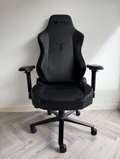 Secretlab Titan 2020 Black Gaming Office Chair
