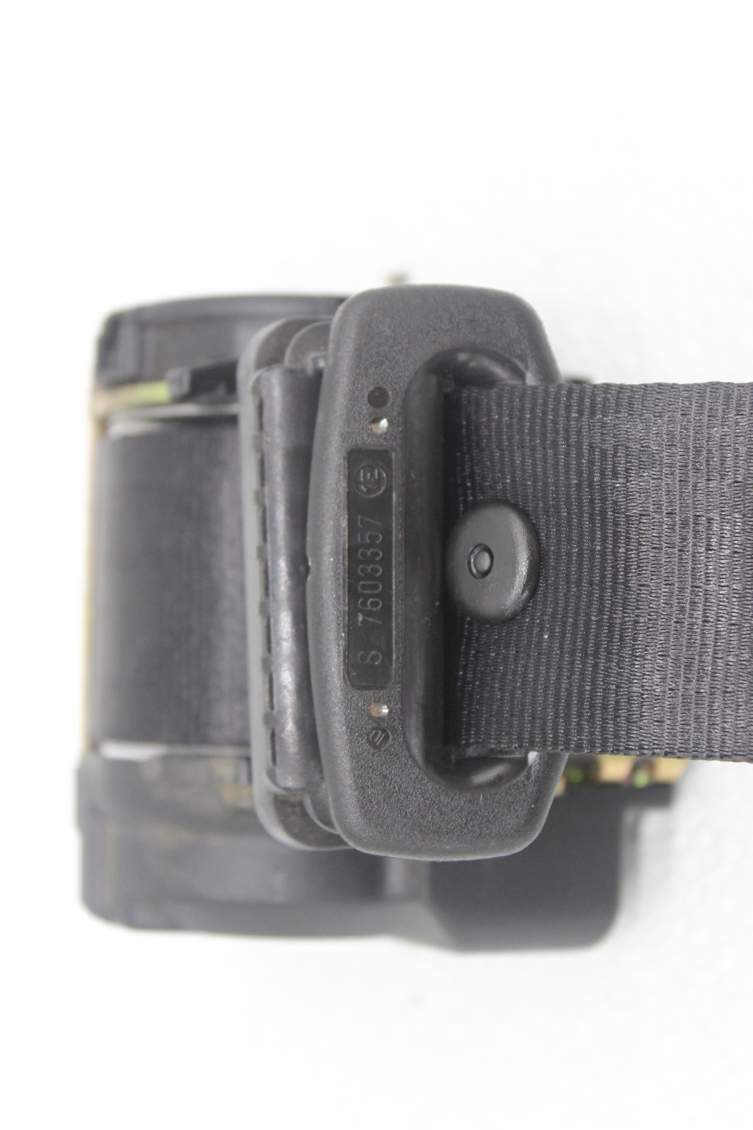 99-01 FERRARI 456 M LH LEFT REAR SIDE SEAT BELT BUCKLE