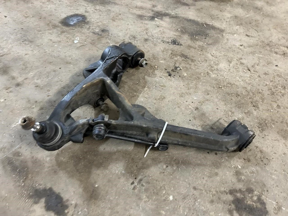 GMC SIERRA250 2021 brazo de control inferior delantero izquierdo del conductor OEM Foto 4 de 4