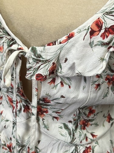 Flynn Skye Mimi Mini Dress Size M Medium Floral Cream - Picture 6 of 7