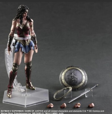 SQUARE ENIX PLAY ARTS KAI BATMAN VS SUPERMAN WONDER WOMAN  FIGURE