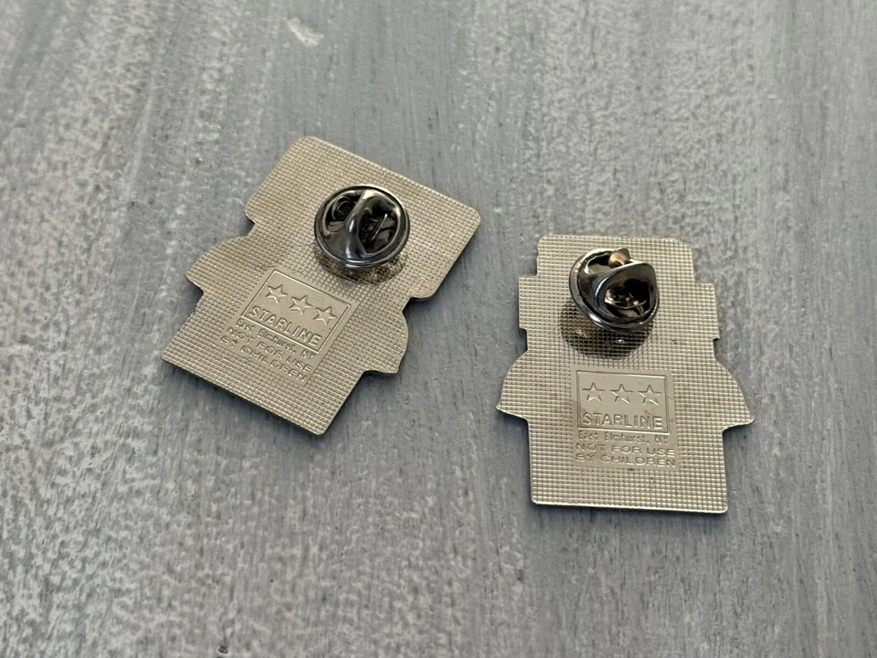 Lot of 2  Baltimore Colts Super Bowl Pin's Pin Lapel V III Indianapolis - Image 2 of 2