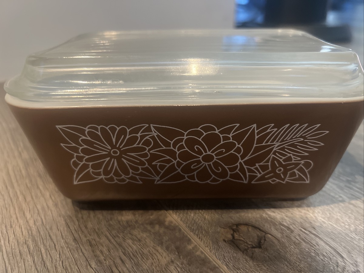 Vintage 1970s Pyrex With Lid Woodland Brown Flower 502 B