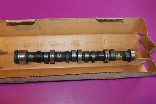 NOS Clevite Camshaft. Part 776. Some spotty surface rust from storage. - Picture 2 of 4