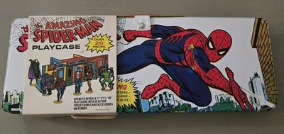 Vintage 1973 Ideal Amazing Spider Man Foldout Play Set -Playcase With 19 Figures