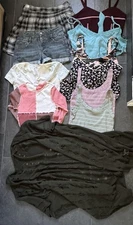 FOREVER 21 /HOLLISER/AUDRY 3+1 Mix Brands Tops Juniors S & M Lot of 11 Items