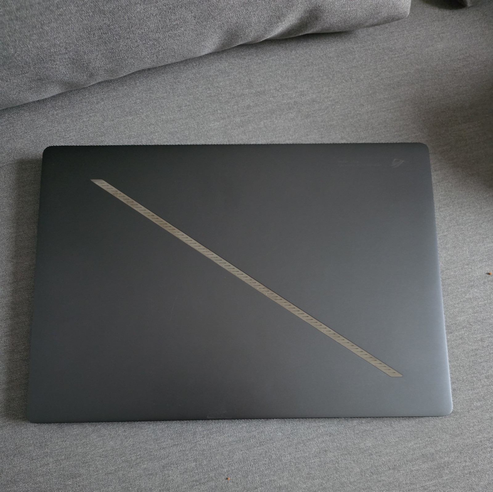 ASUS ROG Zephyrus G14 GA403 14" OLED Gaming Laptop Ryzen 9 32GB 1TB SSD RTX 4070