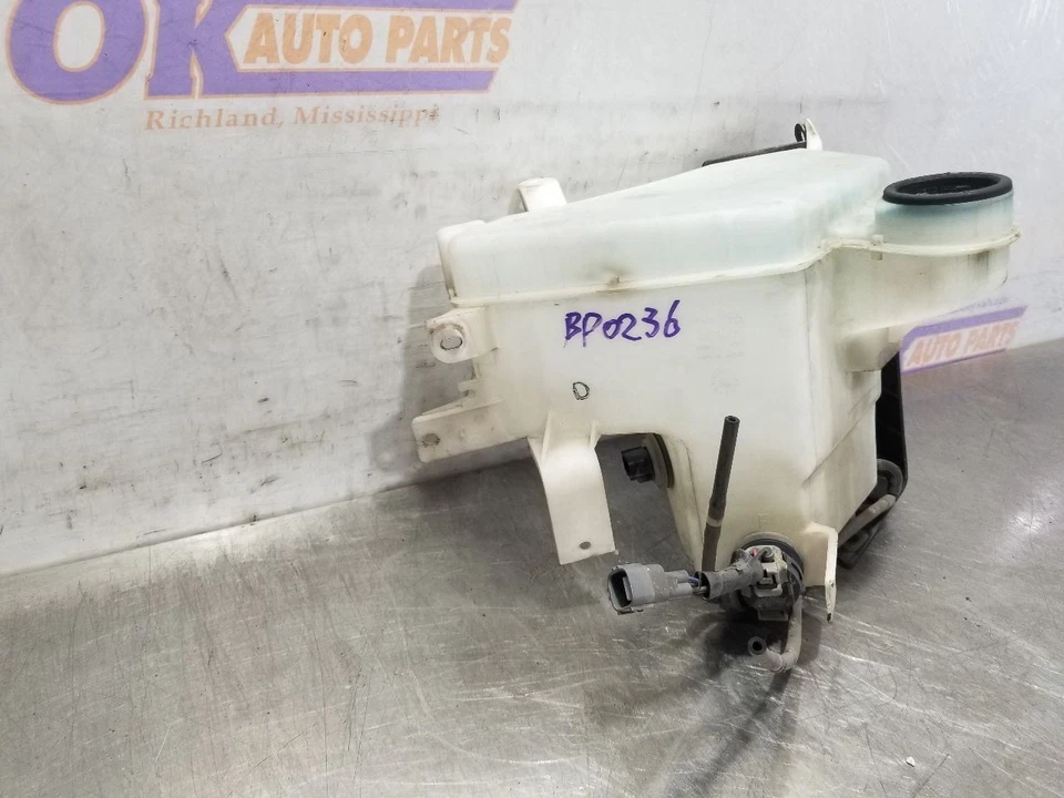 07 2007 Lexus GX470 4,7 L depósito de jarra de lavado de parabrisas  Foto 3 de 4