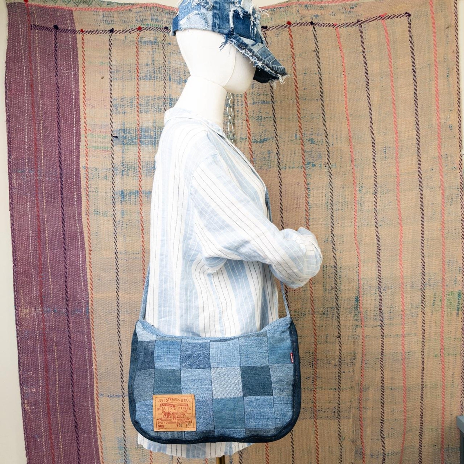 Upcycled levis crossbody bag / Patchwork Shoulder… - image 1