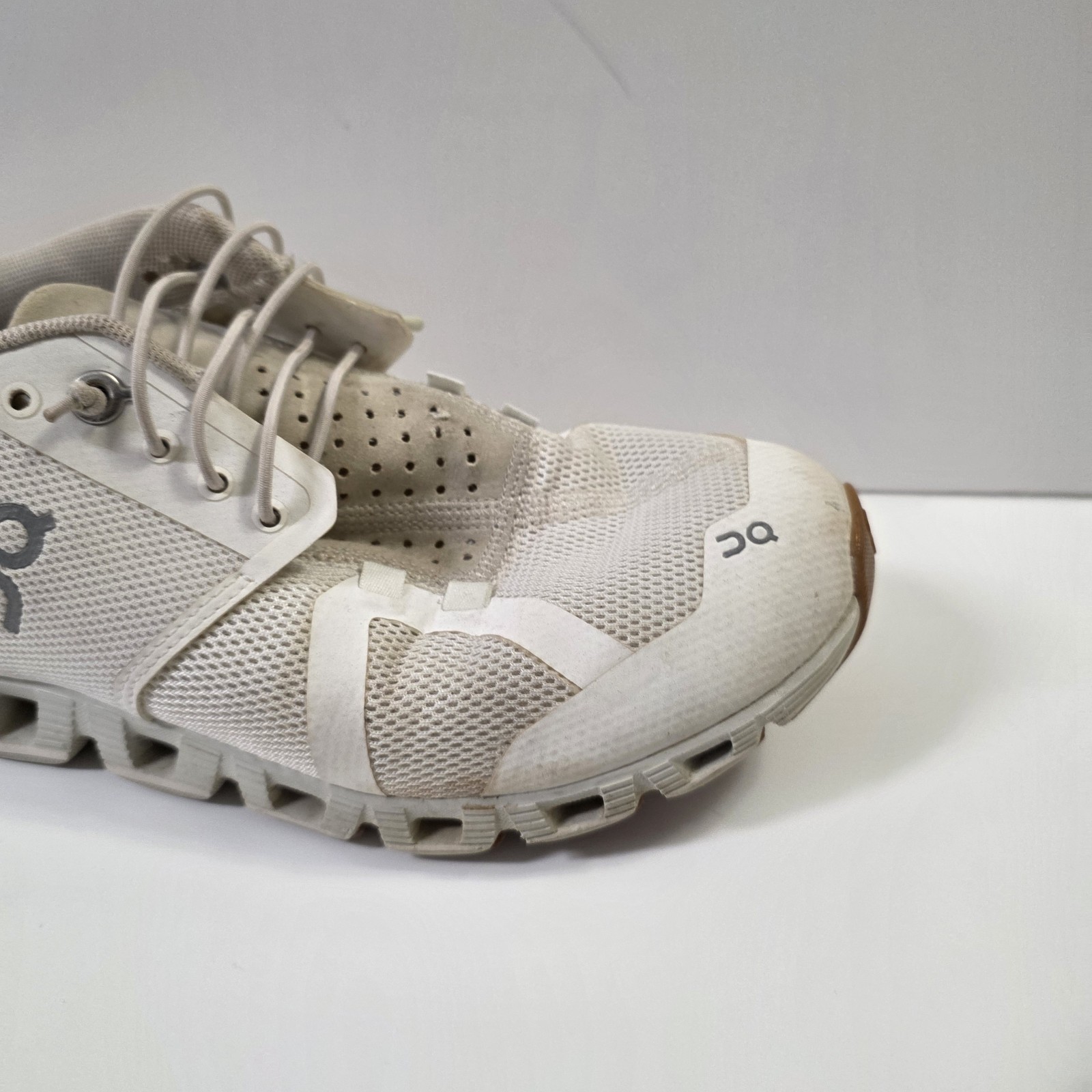 On Cloud Swiss Engineering Cloud 5 White Womens 8… - image 5