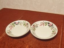 Wedgwood Hathaway Rose Fruit Bowl x 2