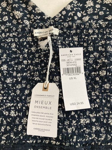 Top corto halter American Eagle para mujer elástico espalda ajustada azul marino floral XL NUEVO CON ETIQUETAS - Imagen 6 de 11
