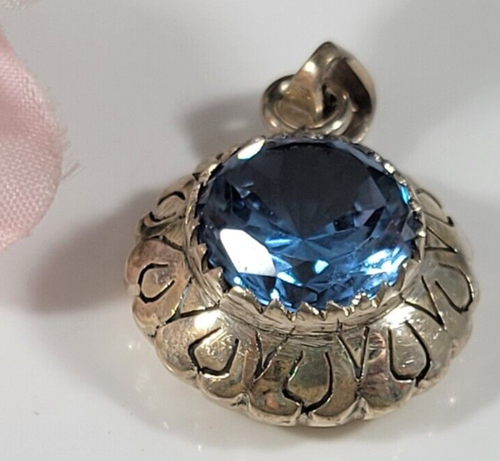 Vintage Sterling Silver 925 Pendant Blue Topaz Handmade Cut Out UNIQUE